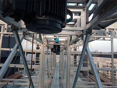 圓形冷卻塔車間走貨現(xiàn)場,圓形冷卻塔